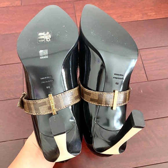 Fendi Mary Jane Pump with FFrame Strap - Picture 6 of 6